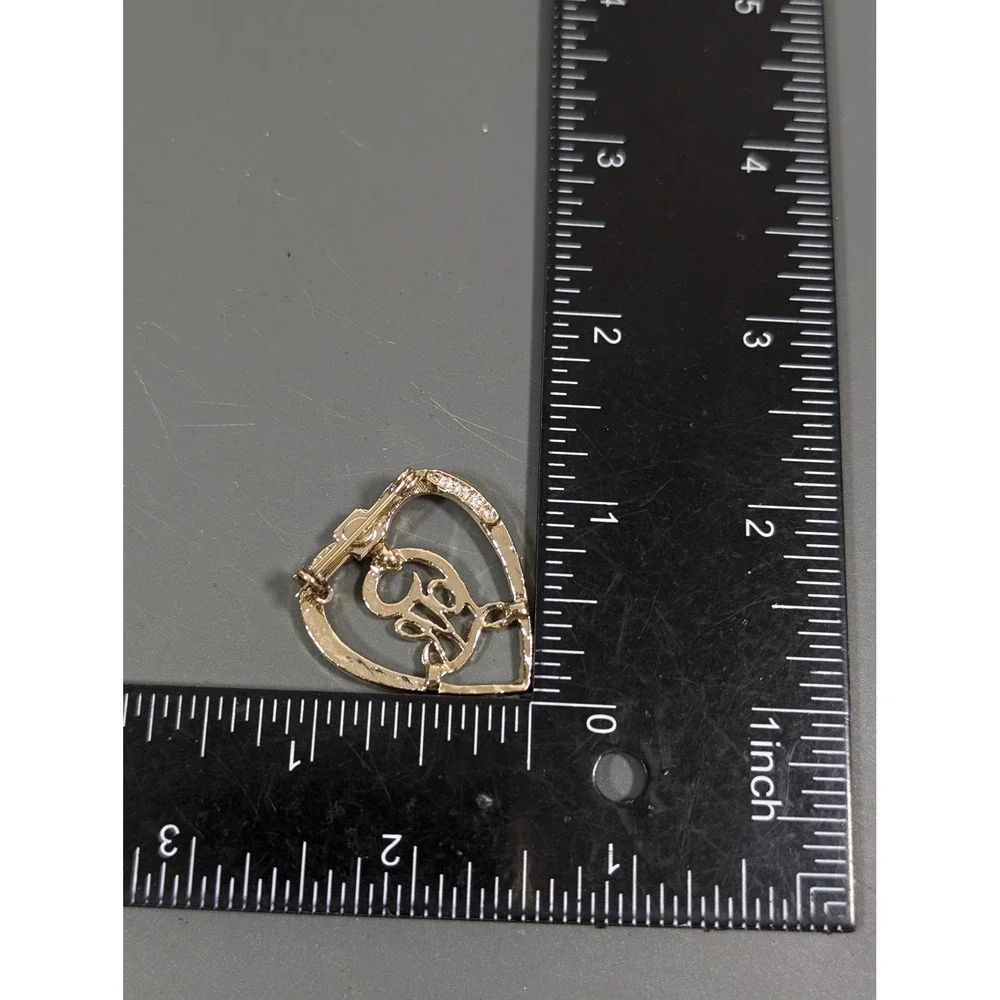 Vintage Gerry's‎ Gold Tone Love Heart Brooch Pin Rhinestone Accent Signed